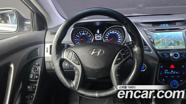Hyundai AVANTE 2014 — photo 19