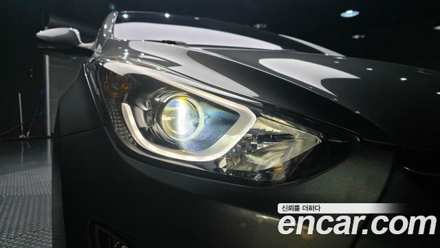 Hyundai AVANTE 2014 — photo 8