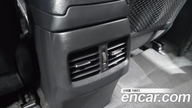 Hyundai AVANTE 2014 — photo 31