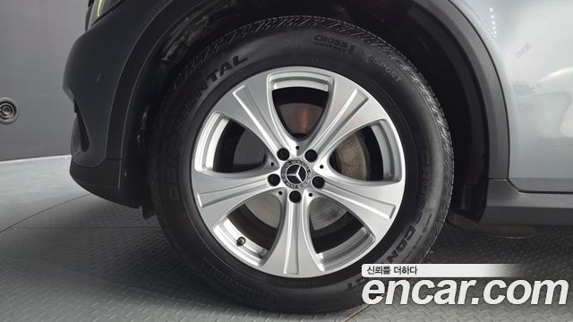 Mercedes-Benz GLC-Class 2017 — photo 5