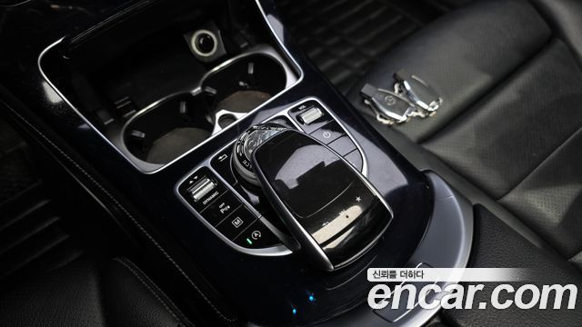 Mercedes-Benz GLC-Class 2017 — photo 25
