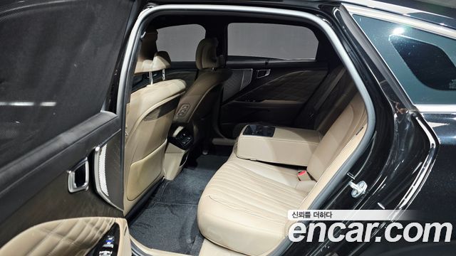 Kia K8 2023 — photo 11