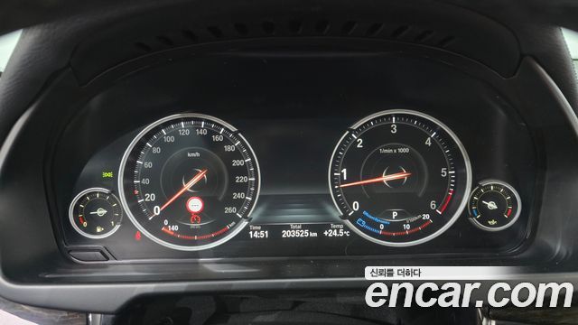 BMW X6 2016 — photo 8