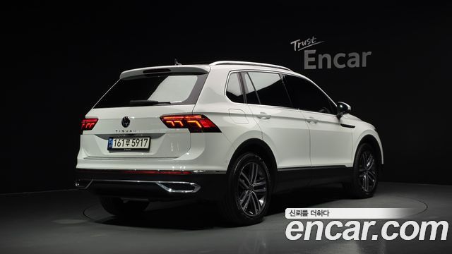 Volkswagen Tiguan 2022 — photo 2