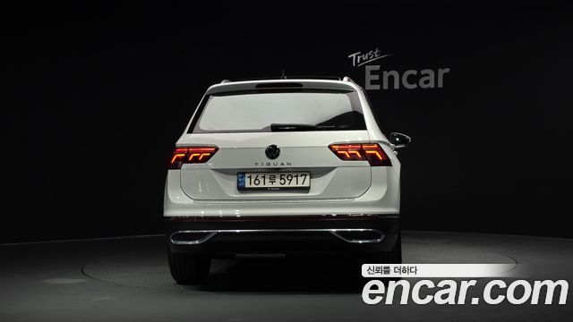 Volkswagen Tiguan 2022 — photo 4