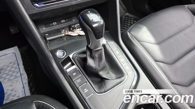 Volkswagen Tiguan 2022 — photo 9