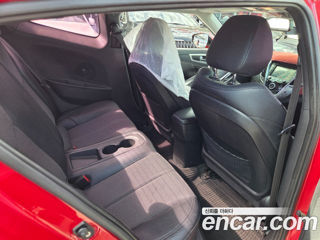 Hyundai Veloster 2012 — photo 8