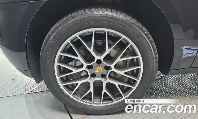 Porsche Macan 2015 — photo 5