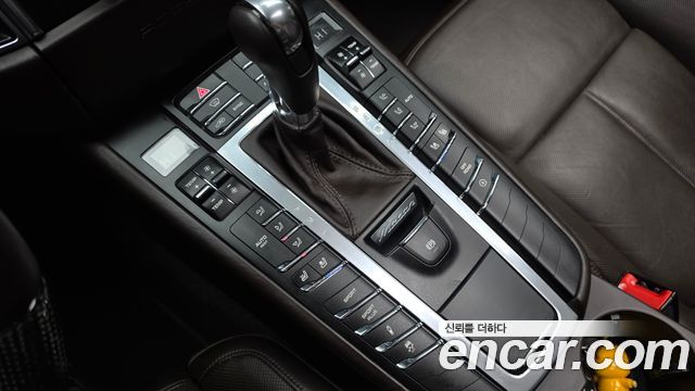 Porsche Macan 2015 — photo 12