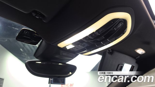 Porsche Macan 2015 — photo 23