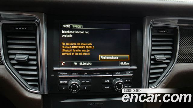 Porsche Macan 2015 — photo 25