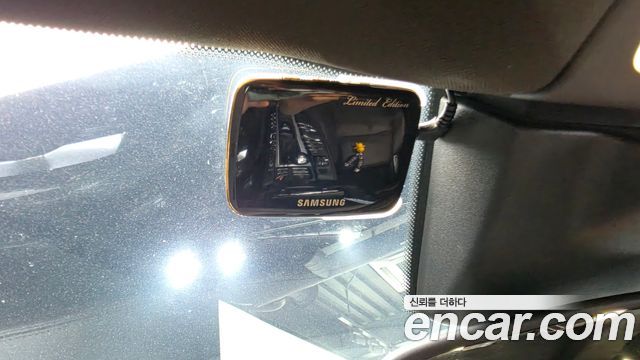 Porsche Macan 2015 — photo 27