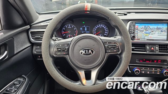 Kia K5 2017 — photo 19