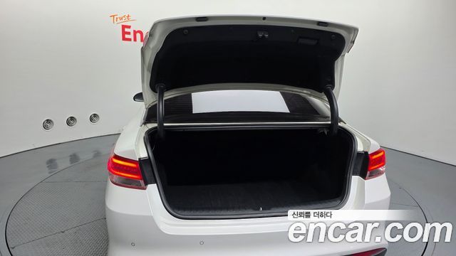 Kia K5 2017 — photo 26