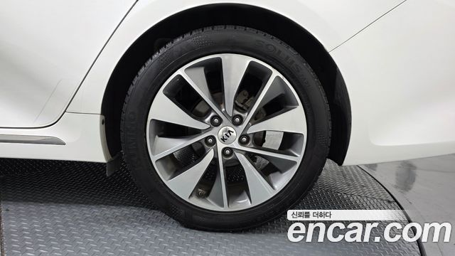 Kia K5 2017 — photo 7