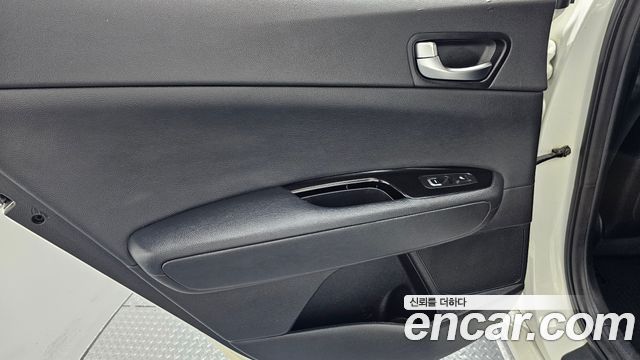 Kia K5 2017 — photo 15