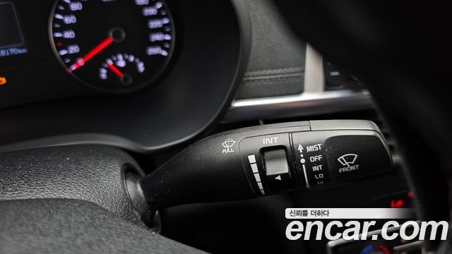 Kia K5 2017 — photo 31