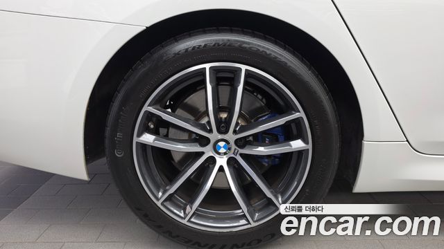 BMW 5-Series 2021 — photo 5
