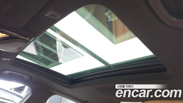BMW 5-Series 2021 — photo 24
