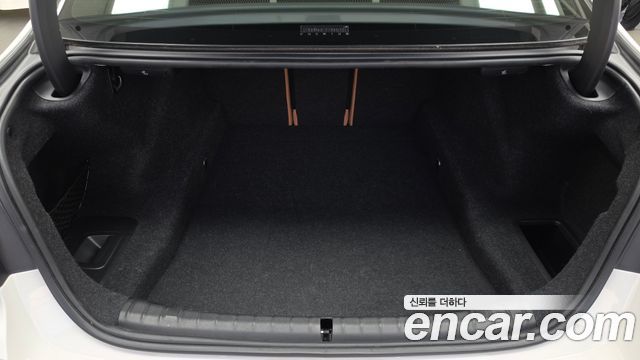 BMW 5-Series 2021 — photo 26