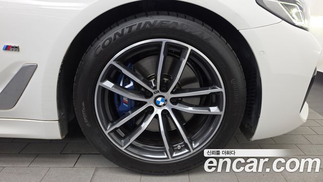 BMW 5-Series 2021 — photo 7