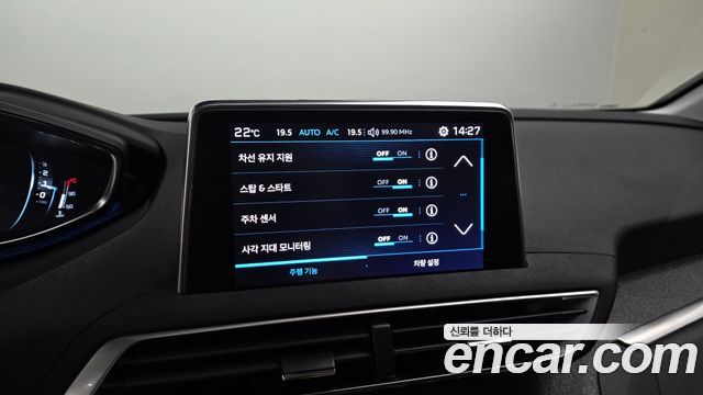 Peugeot 3008 2019 — photo 21