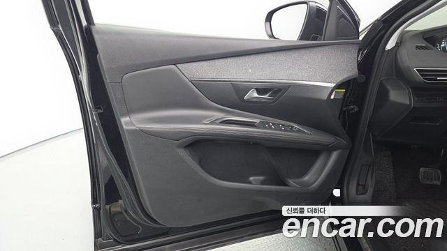Peugeot 3008 2019 — photo 14