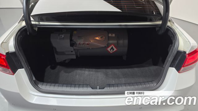 Kia K5 2017 — photo 26