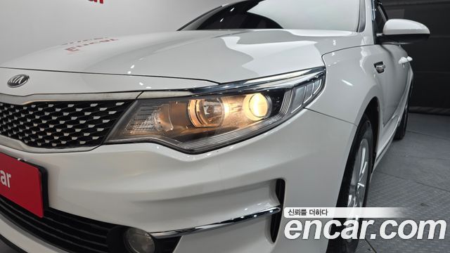 Kia K5 2017 — photo 8
