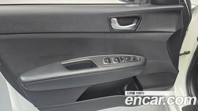 Kia K5 2017 — photo 14