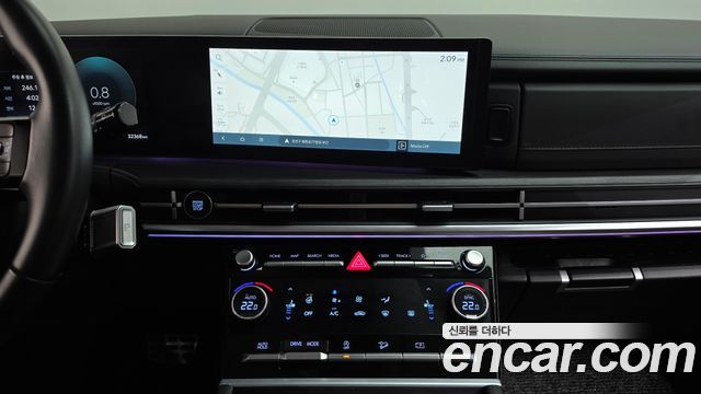 Hyundai Santafe 2024 — photo 18