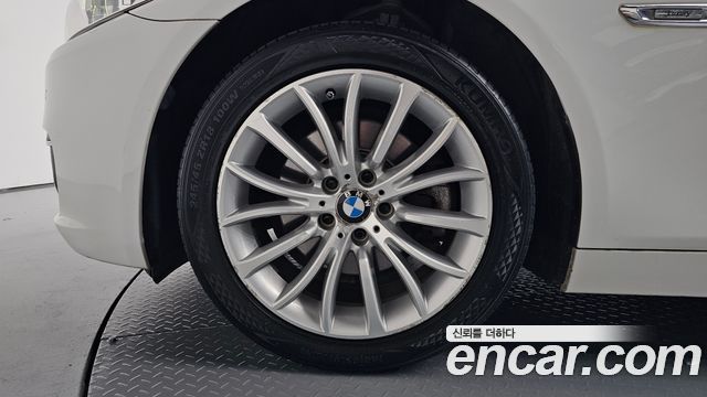 BMW 5-Series 2014 — photo 5