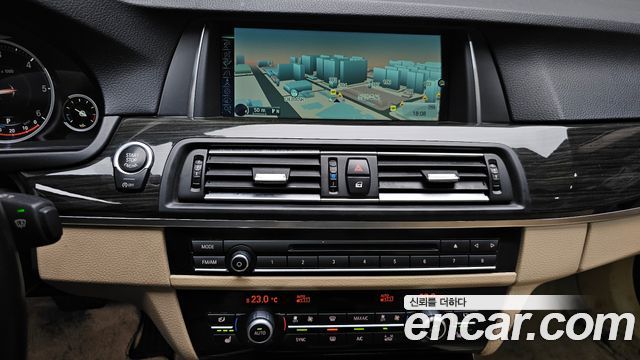 BMW 5-Series 2014 — photo 14