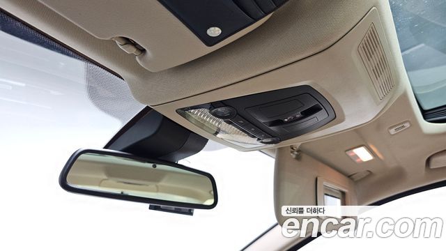 BMW 5-Series 2014 — photo 17