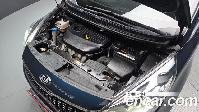 Kia Carens 2018 — photo 6