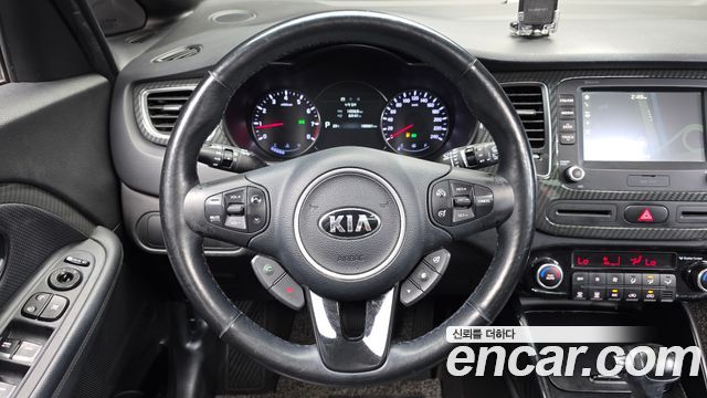 Kia Carens 2018 — photo 13