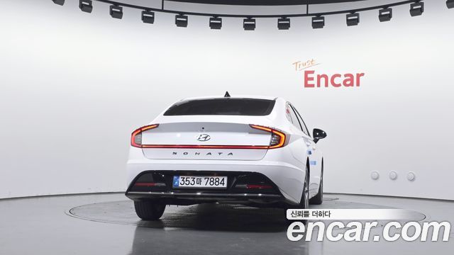 Hyundai Sonata 2022 — photo 4