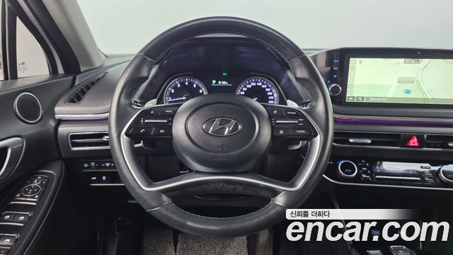 Hyundai Sonata 2022 — photo 19