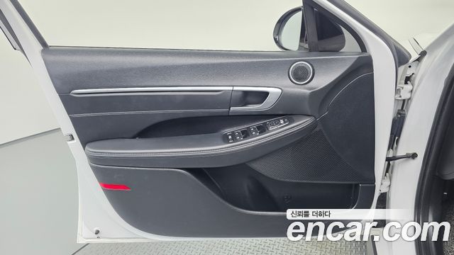 Hyundai Sonata 2022 — photo 14