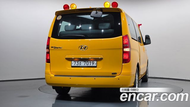 Hyundai Starex 2021 — photo 4