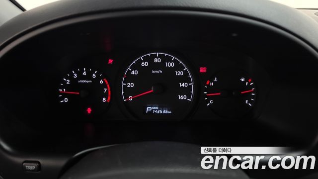 Hyundai Starex 2021 — photo 11