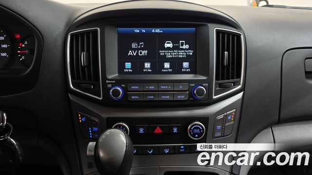 Hyundai Starex 2021 — photo 18