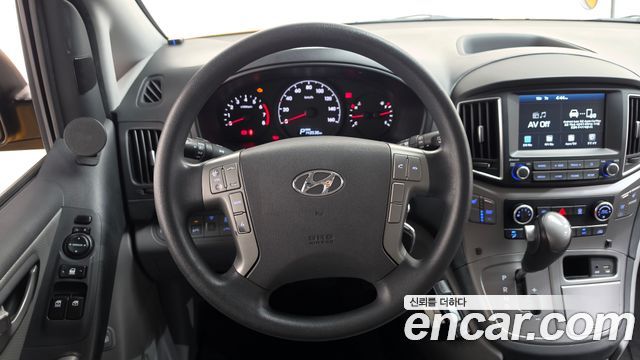 Hyundai Starex 2021 — photo 19