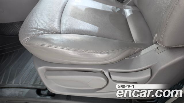 Hyundai Starex 2021 — photo 21