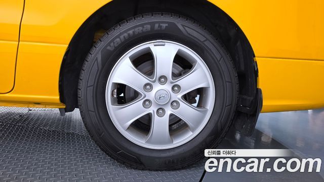 Hyundai Starex 2021 — photo 7