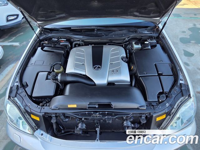 Lexus LS 2004 — photo 6