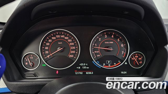 BMW 3-Series 2016 — photo 8
