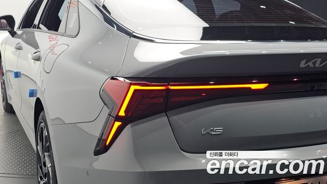 Kia K5 2027 — photo 9