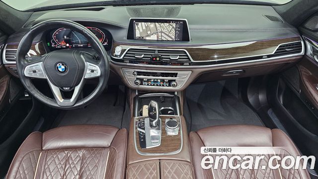BMW 7-Series 2020 — photo 7