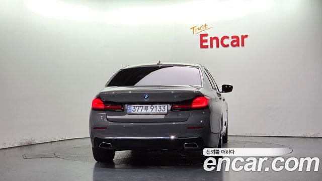 BMW 5-Series 2022 — photo 4